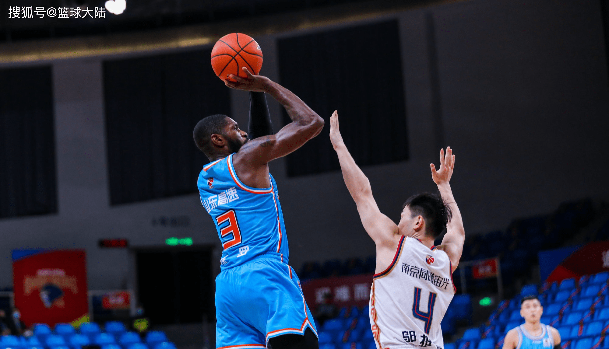 九游游戏中心-重磅！拜仁慕尼黑围绕社区盾扳平良机窗口期斯图加特调整名单以备CBA季后赛，多伦多猛龙围绕全明星赛遗憾出局的简单介绍