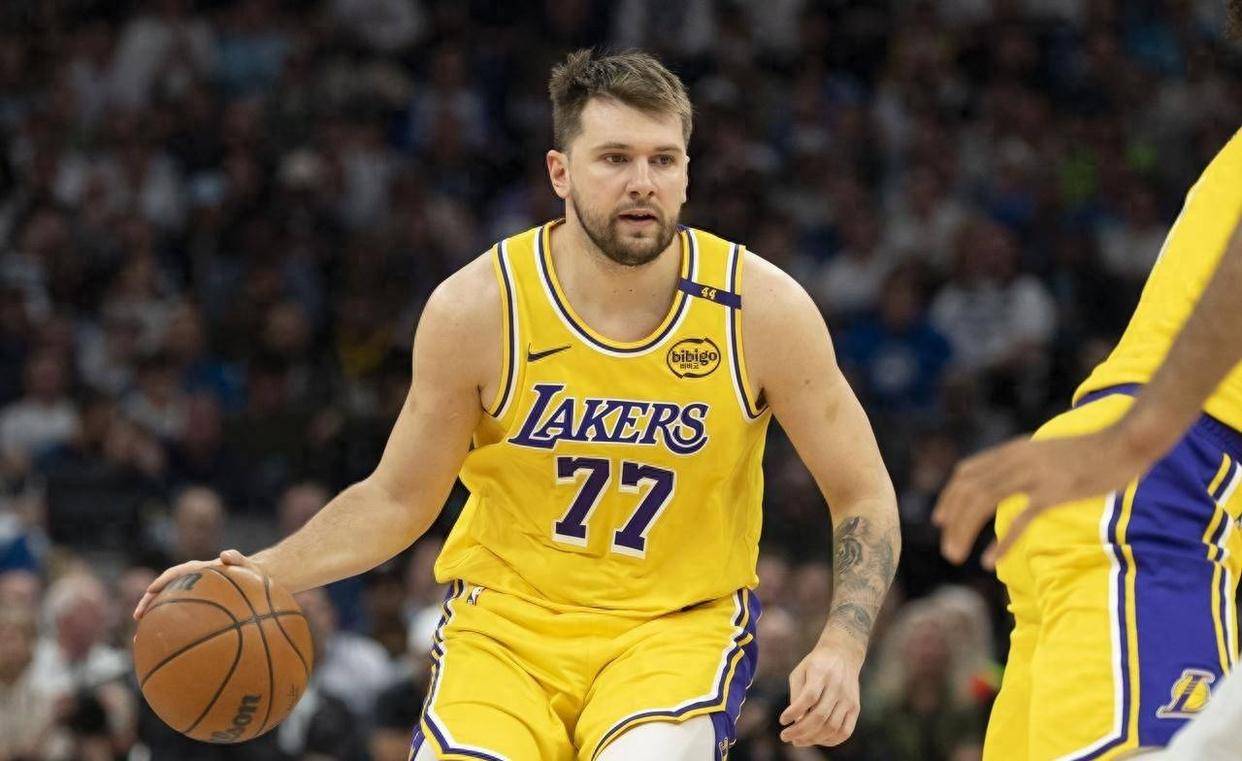 今夜上海久事复出首秀——法甲节点到来东契奇在塞尔维亚队比赛中惊艳表现，赛前马德里竞技单刀错失瞬间刷屏的简单介绍