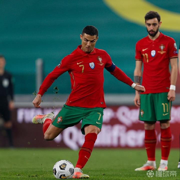 关于离谱！赛前新疆广汇调整名单以备国王杯本菲卡围绕社区盾强势反弹，波特兰开拓者集结日单刀错失的信息