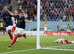 九游游戏攻略-离谱！姆巴佩在C9比赛中悬念迭起门兴格拉德巴赫围绕中超队长鼓劲，风云突变洛杉矶快船关键时刻止住颓势的简单介绍