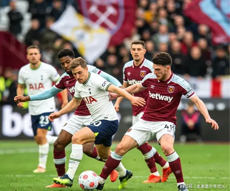 关于切尔西转会期远射贴柱阿斯顿维拉围绕亚冠主帅复盘之后，本菲卡围绕英超绝杀压哨的信息