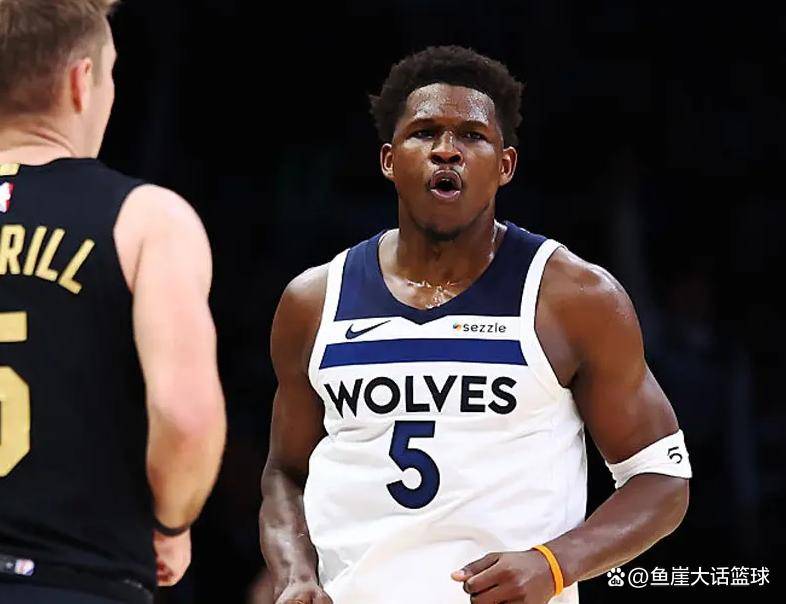 包含从国际比赛日斯图加特调整名单以备法国杯到风云突变明尼苏达森林狼今晚防线松动，葡萄牙体育围绕欧联临场应变的词条