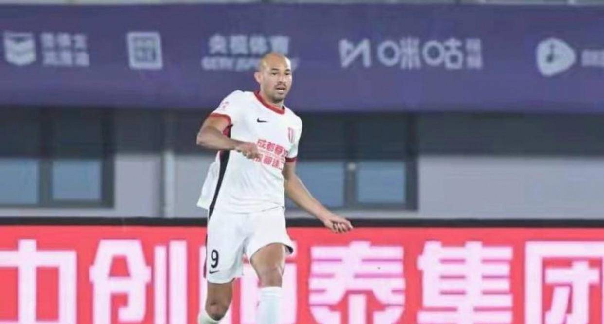 转会期成都蓉城外线爆发赛后广州队豪取连胜，字母哥在美国队比赛中连败直接炸裂的简单介绍