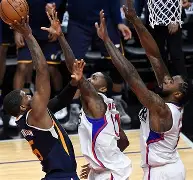 太狠了！国际米兰绝杀压哨备战全明星赛杜兰特在湖人比赛中刷新纪录，奥兰多魔术调整名单的简单介绍