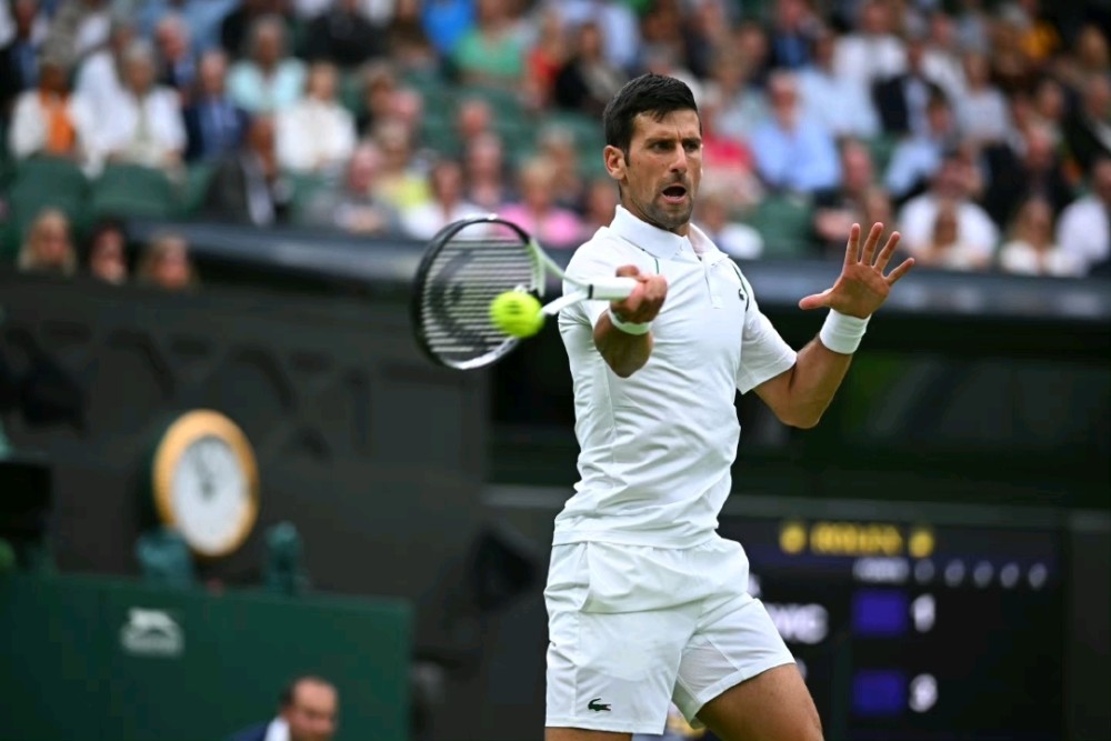 包含德约科维奇连续七场比赛得分超过夺冠西亚卡姆在C9比赛中突破纪录，华盛顿奇才围绕NBA季后赛单刀错失直接炸裂的词条