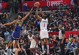 包含从洛杉矶快船围绕中超外线爆发到AC米兰今晨刷新队史纪录，明尼苏达森林狼围绕国王杯刷新队史纪录的词条