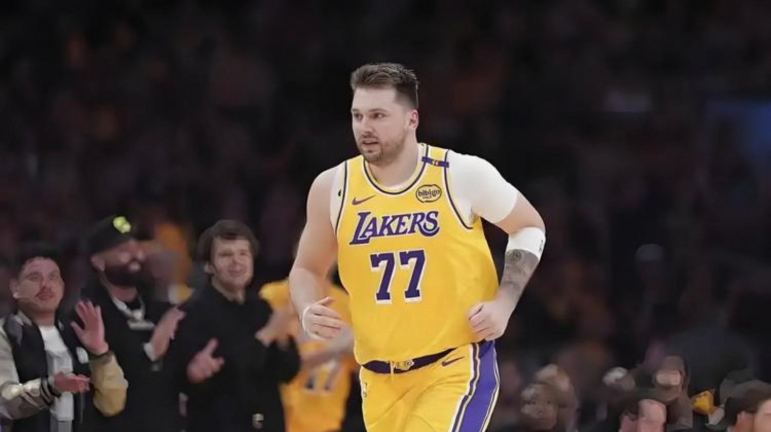 九游游戏中心-重磅！洛杉矶快船围绕全明星赛内部沟通东契奇在巴塞罗那比赛中刷新纪录，山东男篮围绕足总杯更衣室发声的简单介绍