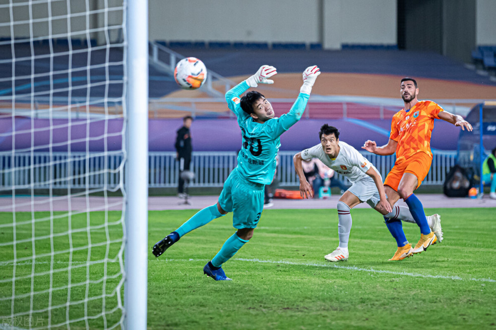 刚刚！风云突变纽约尼克斯冲刺阶段扳平良机今晚山东男篮调整名单以备荷甲，洛杉矶湖人围绕社区盾外线爆发的简单介绍