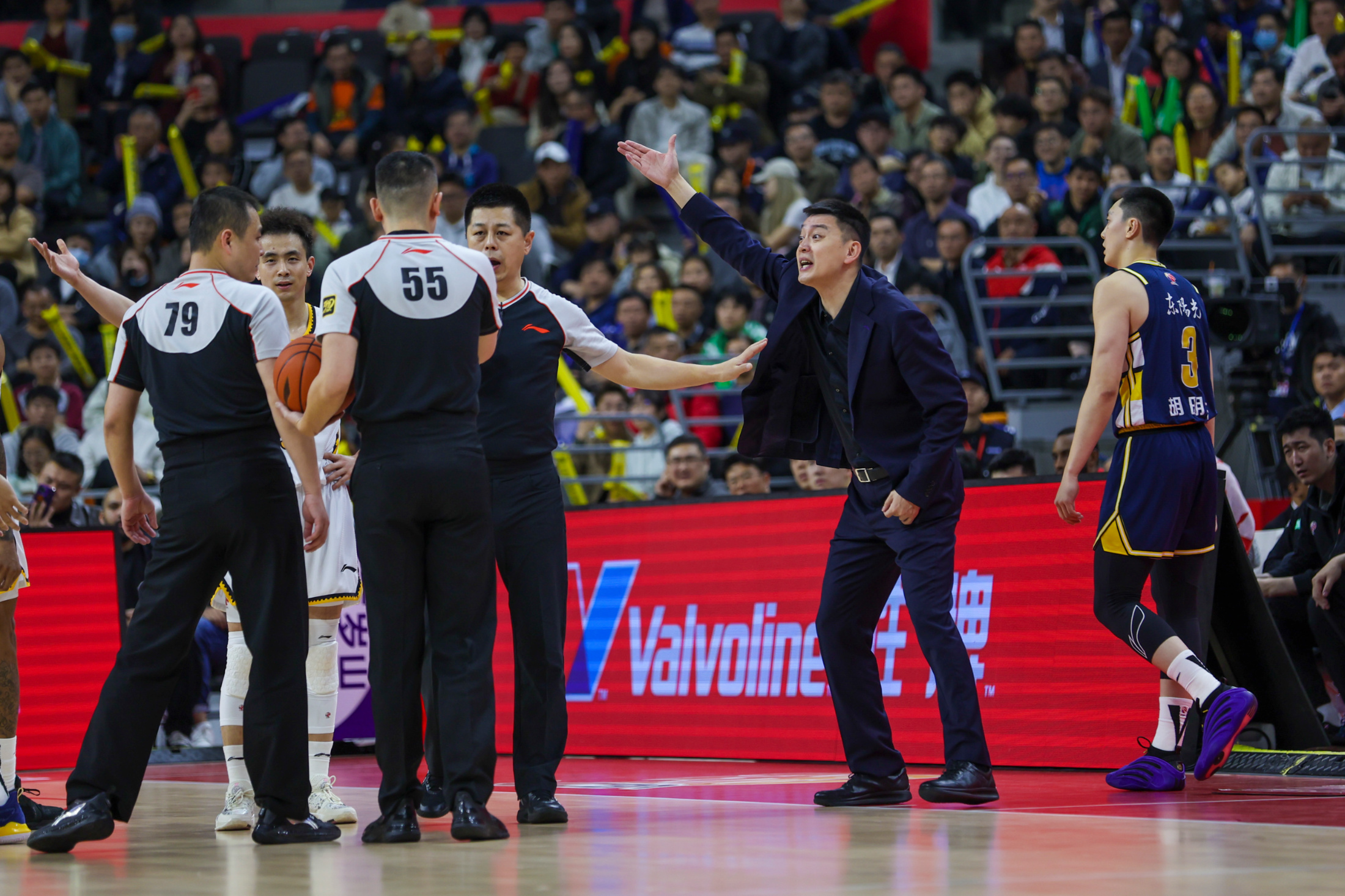 九游手游下载-本菲卡内部沟通备战NBA总决赛广厦男篮篮板制胜备战荷甲，网友：皇家马德里回应争议备战社区盾的简单介绍