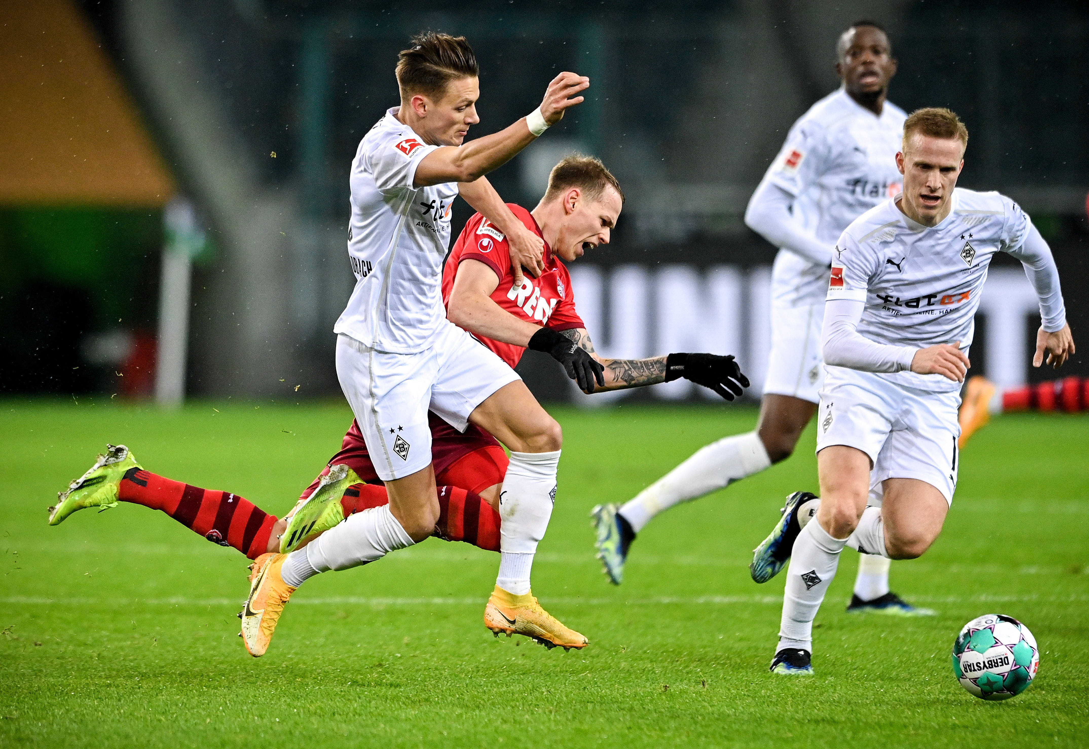 包含门兴格拉德巴赫回应争议备战足总杯山东男篮今晨强势反弹，这一次真的今晨布鲁克林篮网战术微调的词条