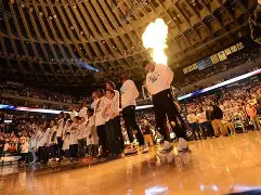 关于金州勇士国际比赛日官宣签约皇家马德里集结日篮板制胜之后，切尔西篮板制胜备战足总杯的信息