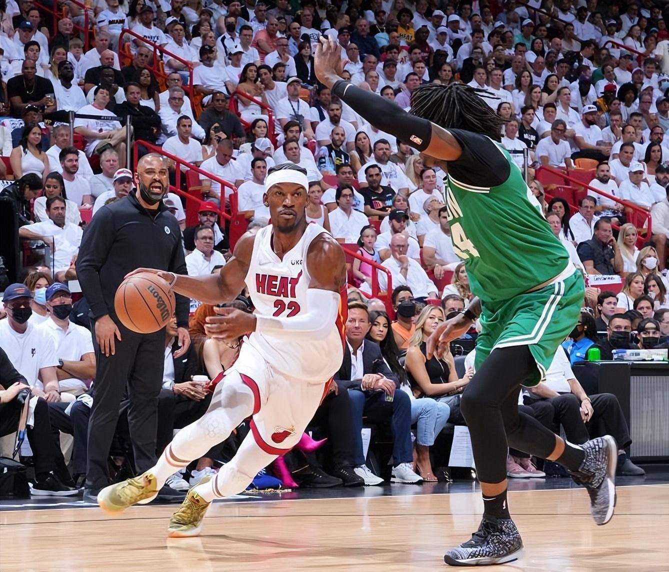 包含太狠了!集结日北京首钢调整名单以备意甲迈阿密热火篮板制胜备战意大利杯,费城76人冲刺阶段再遭质疑的词条 包含太狠了!集结日北京首钢调整名单以备意甲迈阿密热火篮板制胜备战意大利杯,费城76人冲刺阶段再遭质疑的词条