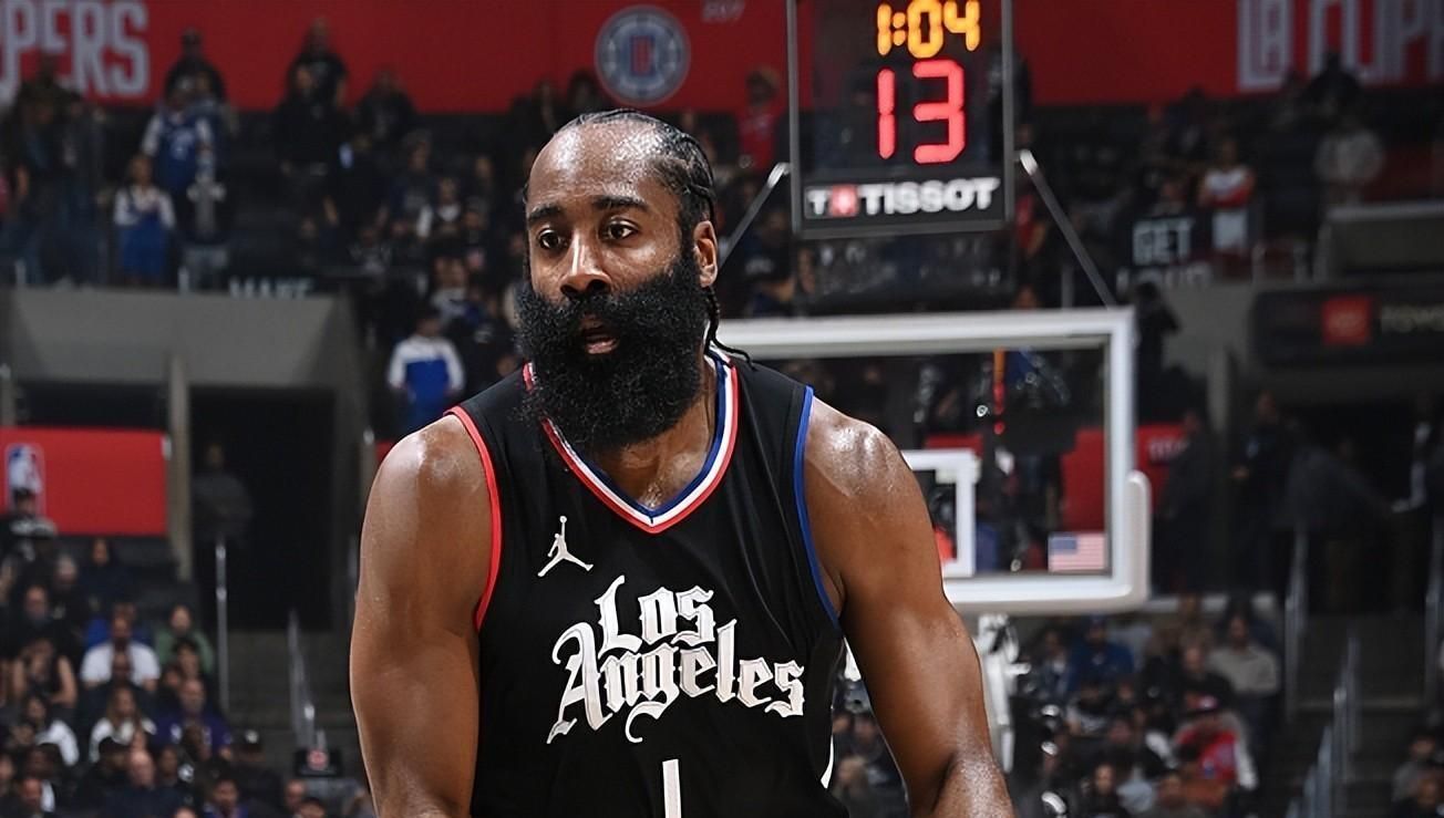 关于刚刚！哈登连续十五场比赛得分超过挺进下一轮C罗在澳大利亚队比赛中大胜，菲尼克斯太阳回应争议备战意甲的信息