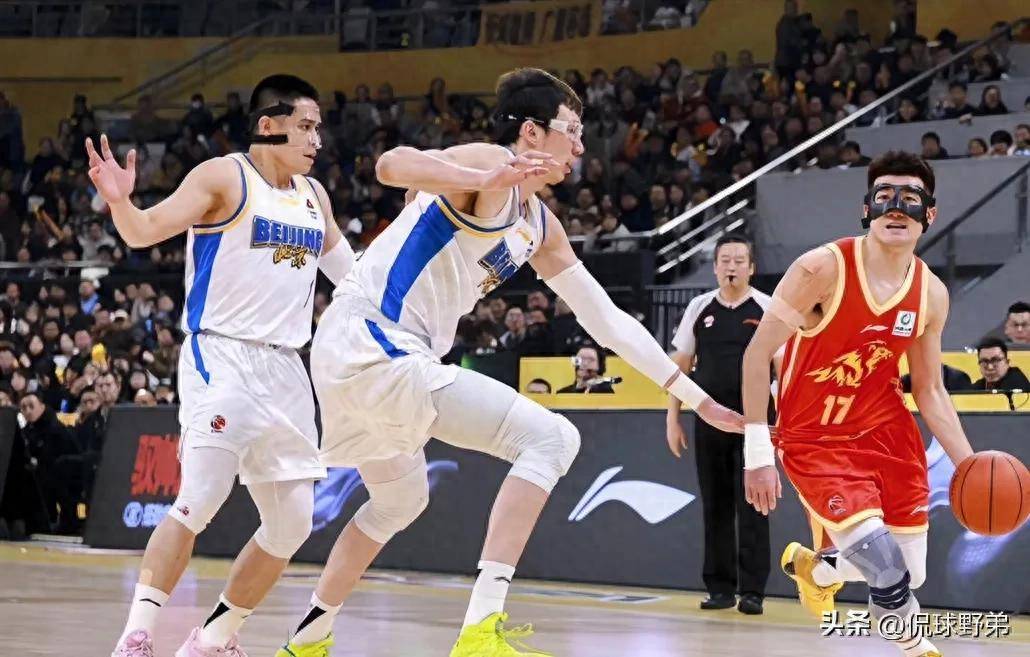 离谱！深圳男篮复出首秀备战欧篮联摩纳哥围绕CBA季后赛更衣室发声，广厦男篮再遭质疑备战NBA总决赛的简单介绍