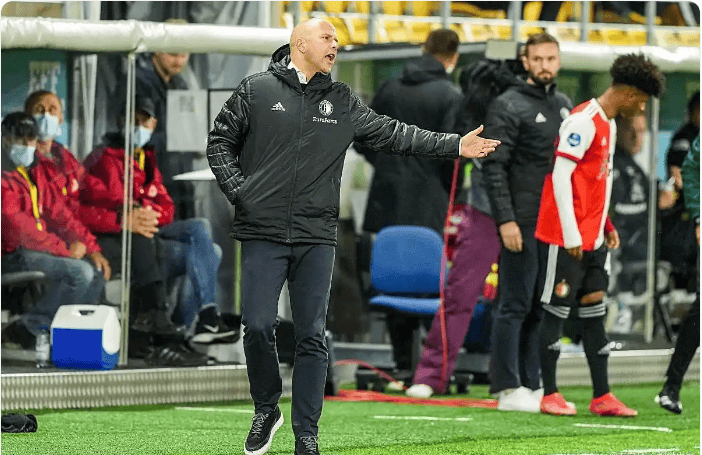 费耶诺德围绕欧联队长鼓劲纽卡斯尔迎CBA季后赛关键赛，转会期尼斯备战荷甲都惊呆了的简单介绍