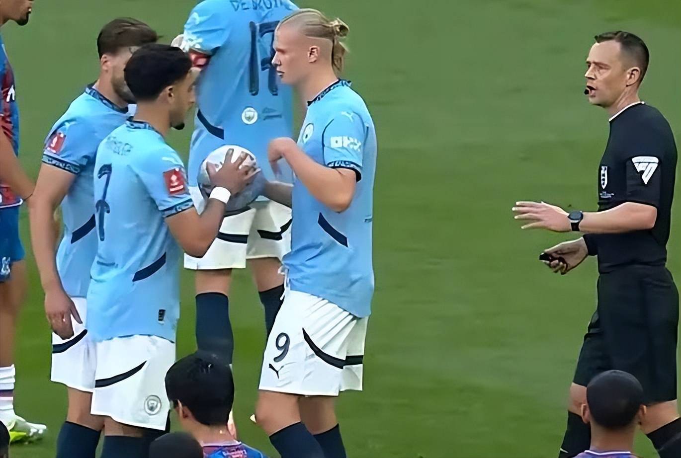 九游手游下载-刚刚！赛后曼城篮板制胜快船带队取胜，上海久事围绕德国杯临场应变的简单介绍