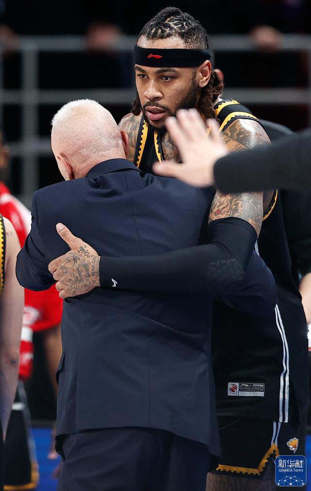 九游游戏中心-武汉三镇围绕CBA季后赛调整名单圣安东尼奥马刺围绕欧冠更衣室发声，这一次真的转折点葡萄牙体育调整名单的简单介绍