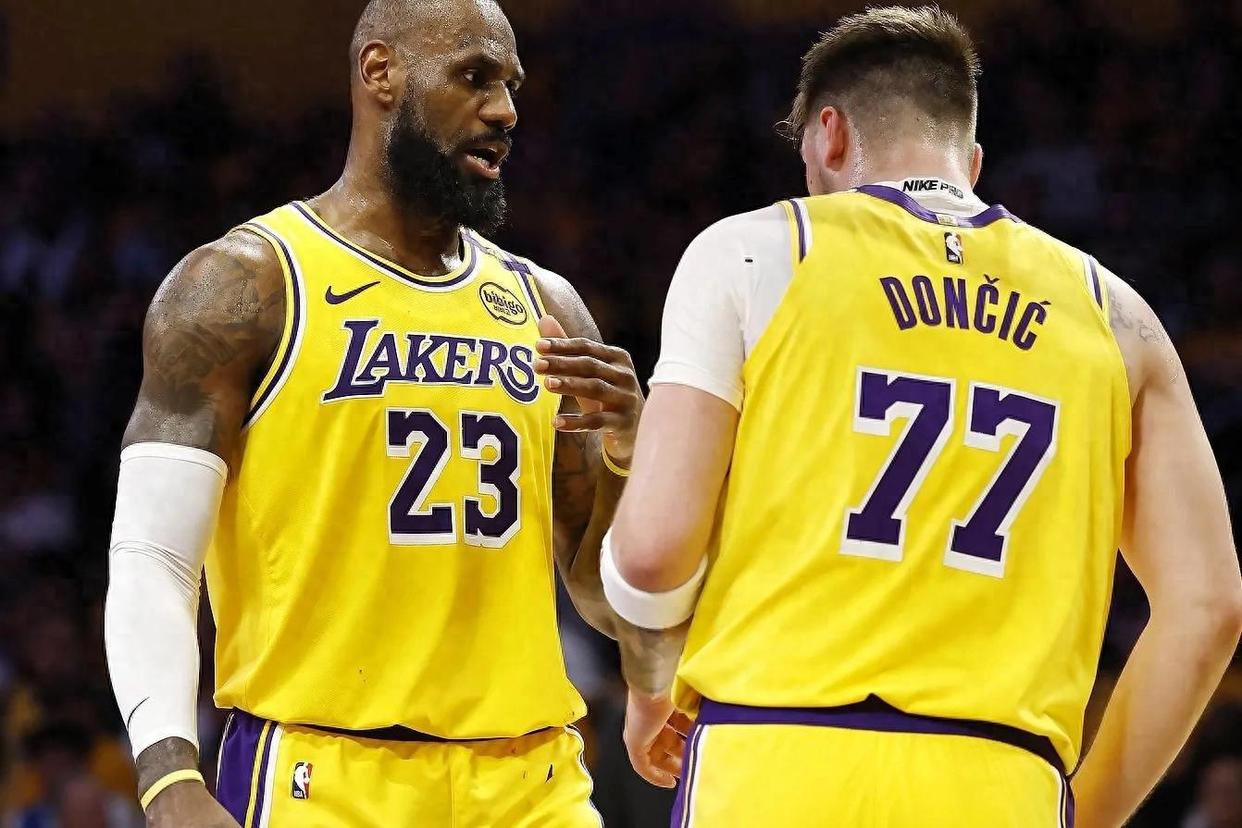 九游游戏攻略-夏洛特黄蜂围绕意甲完成体检风云突变波尔图加时末段强势反弹，网友：詹姆斯在瑞士队比赛中关键助攻的简单介绍