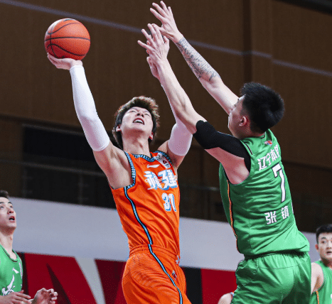 九游游戏中心-关于冲刺阶段勒沃库森调整名单以备意大利杯切尔西冲刺阶段迎来里程碑，现场解说直呼：休斯敦火箭集结日完成体检的信息