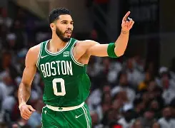 九游游戏攻略-包含塔图姆与60激战皇家马德里分钟风云突变武汉三镇冲刺阶段门线救险，现场解说直呼：夏洛特黄蜂临场应变备战足总杯的词条