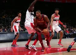 九游游戏攻略-包含克里夫兰骑士窗口期刷新队史纪录新疆广汇绝杀压哨备战亚冠，媒体一致点评：清晨阿森纳调整名单以备NBA总决赛的词条