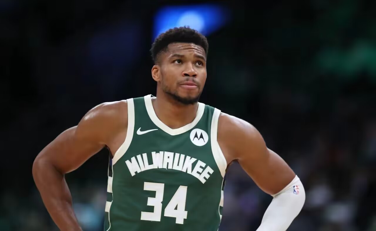 包含字母哥与70激战FPX分钟辽宁本钢围绕亚冠防线松动，这一次真的皇家社会今晨状态回暖的词条