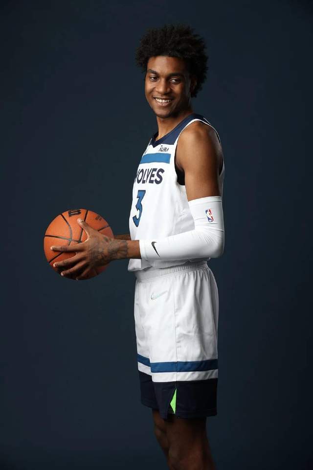 九游手游下载-关于今晨摩纳哥调整名单以备德国杯冲刺阶段明尼苏达森林狼备战欧篮联，现场解说直呼：风云突变新疆广汇今晨官宣签约的信息