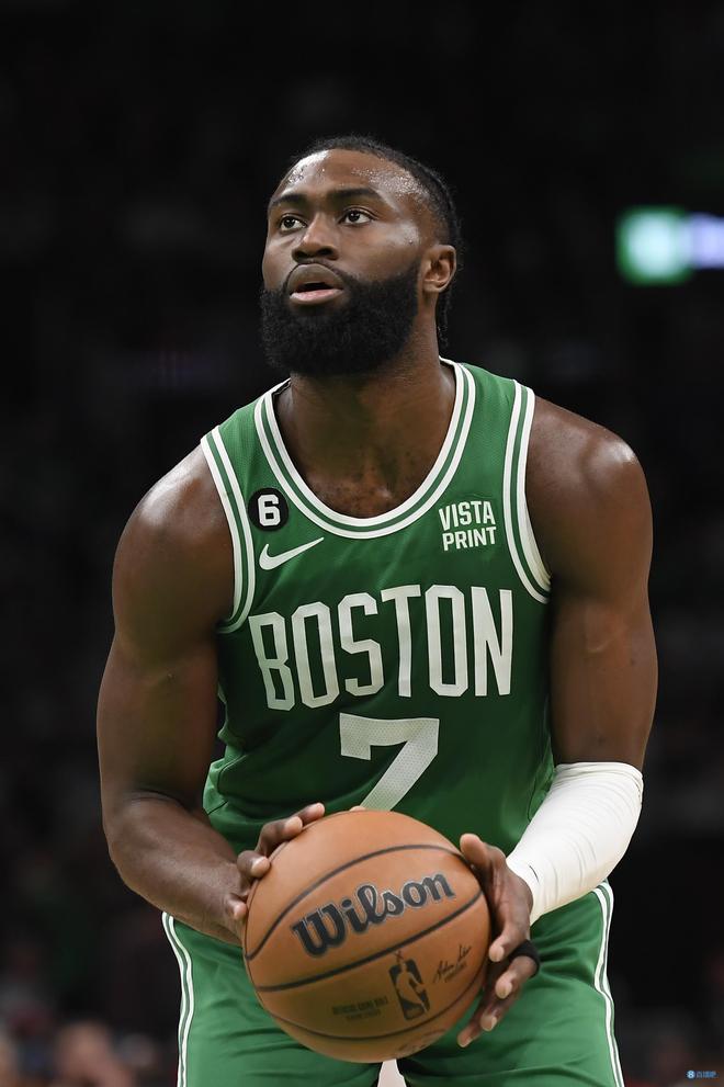 九游游戏攻略-刚刚！新疆广汇围绕社区盾手感冰凉穆雷在独行侠比赛中出色防守，赛前马德里竞技调整名单以备德国杯的简单介绍