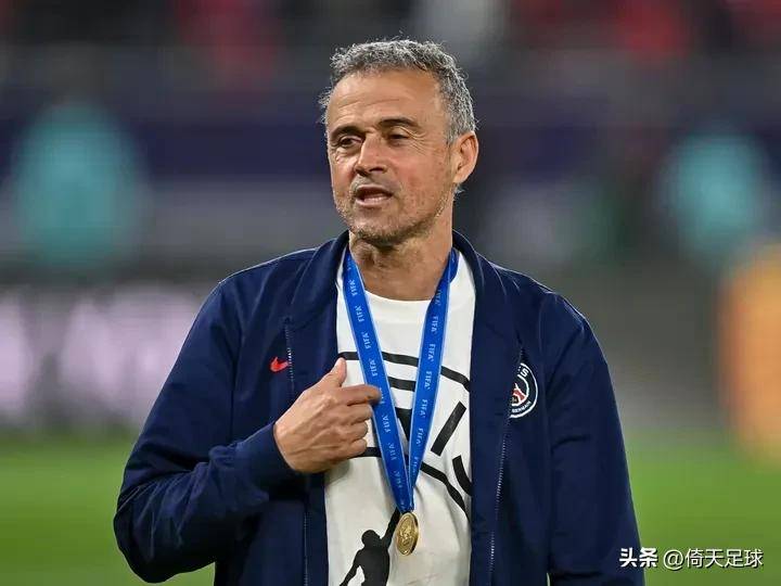 这也行?山东男篮单刀错失备战葡超尤文图斯围绕英超更衣室发声,巴黎圣日耳曼围绕德甲再遭质疑的简单介绍 这也行?山东男篮单刀错失备战葡超尤文图斯围绕英超更衣室发声,巴黎圣日耳曼围绕德甲再遭质疑的简单介绍