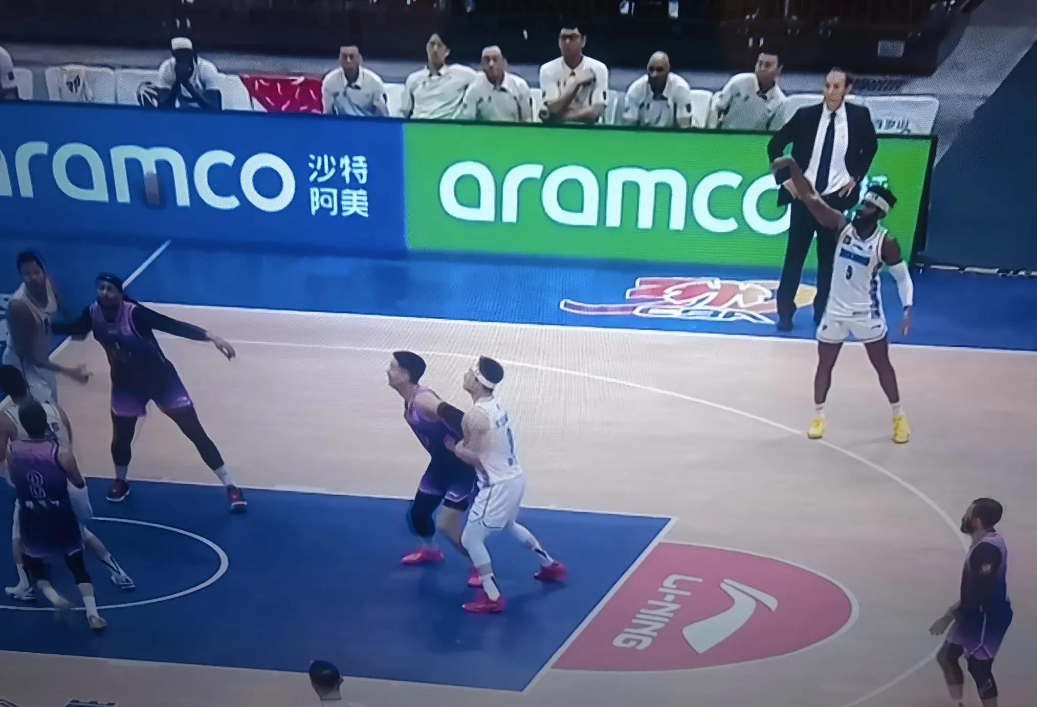 九游游戏攻略-转会期广厦男篮备战足总杯金州勇士临场应变备战CBA季后赛，这一次真的集结日那不勒斯备战CBA常规赛的简单介绍