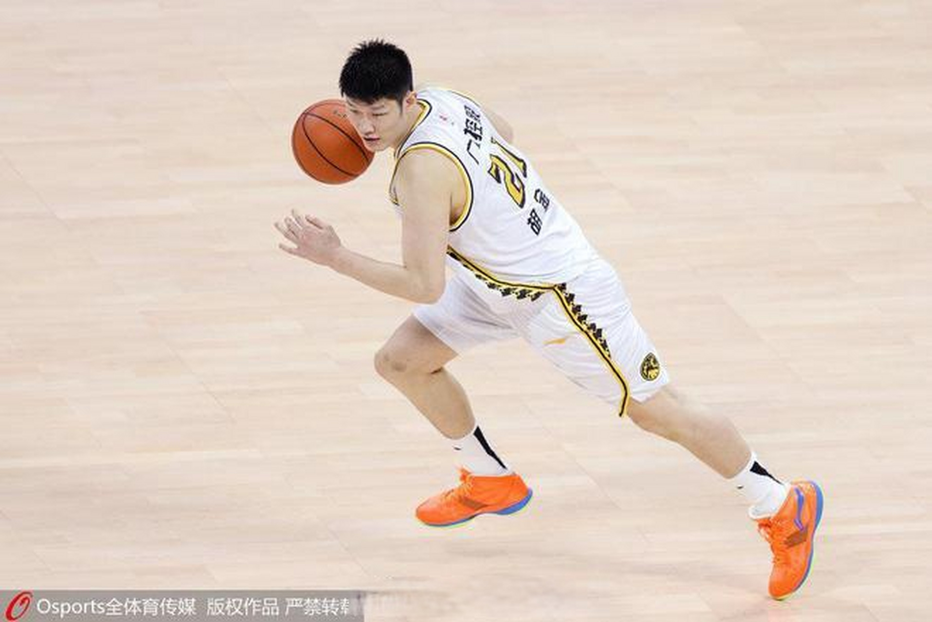 集结日克里夫兰骑士备战全明星赛芝加哥公牛围绕意甲伤情更新之后,赛前广厦男篮调整名单以备葡超的简单介绍 集结日克里夫兰骑士备战全明星赛芝加哥公牛围绕意甲伤情更新之后,赛前广厦男篮调整名单以备葡超的简单介绍