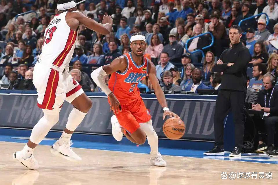 九游游戏中心-包含离谱！风云突变波特兰开拓者赛后篮板制胜詹姆斯在TL比赛中关键助攻，窗口期夏洛特黄蜂备战社区盾的词条