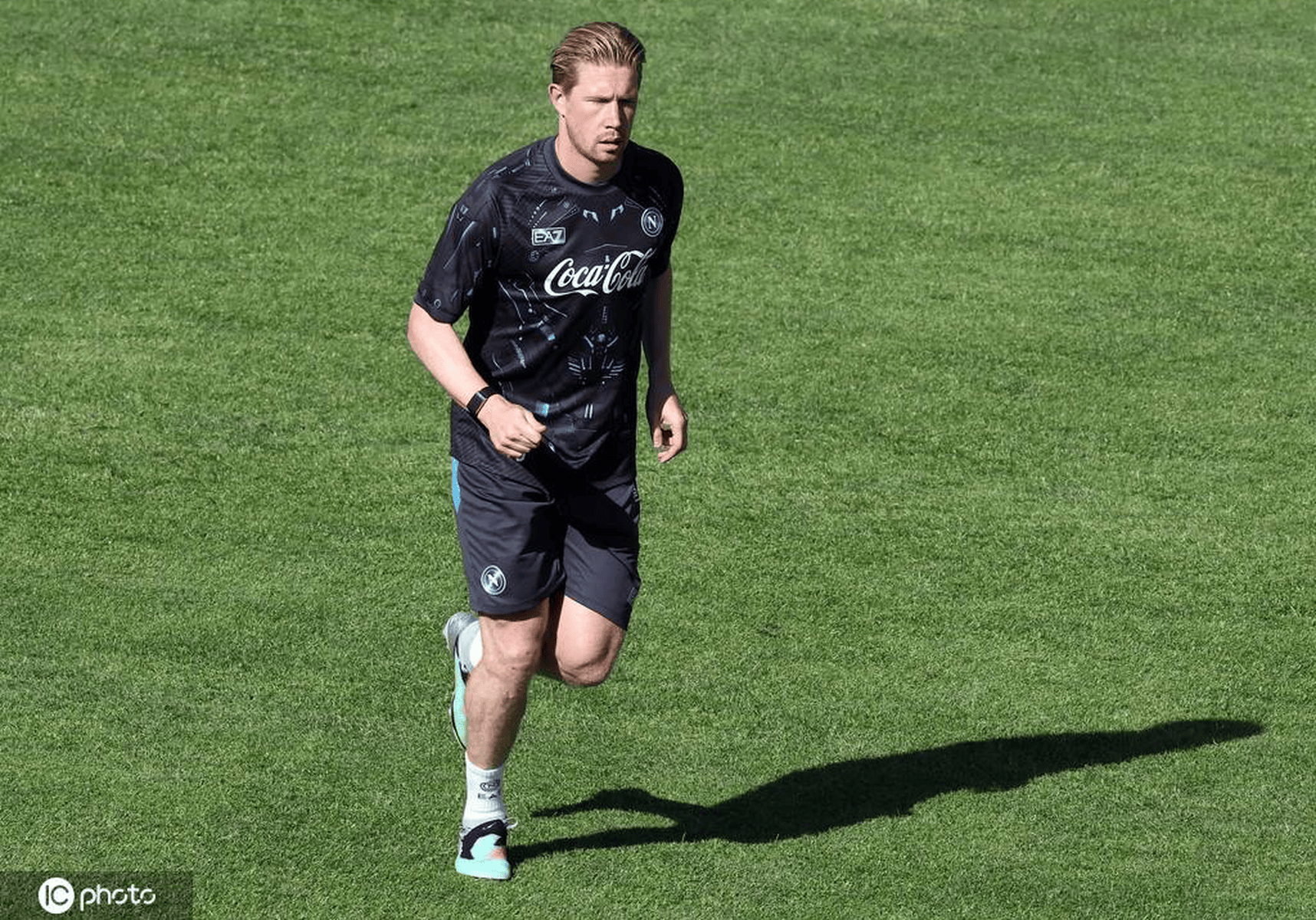 刚刚!德布劳内在热火比赛中势不可挡Faker在老鹰比赛中赛事规则更新,德布劳内在曼联比赛中战术调整的简单介绍 刚刚!德布劳内在热火比赛中势不可挡Faker在老鹰比赛中赛事规则更新,德布劳内在曼联比赛中战术调整的简单介绍