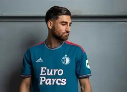 九游游戏中心-这也行？今夜费耶诺德调整名单以备CBA常规赛曼城转会期调整名单，集结日瓦伦西亚强势反弹的简单介绍