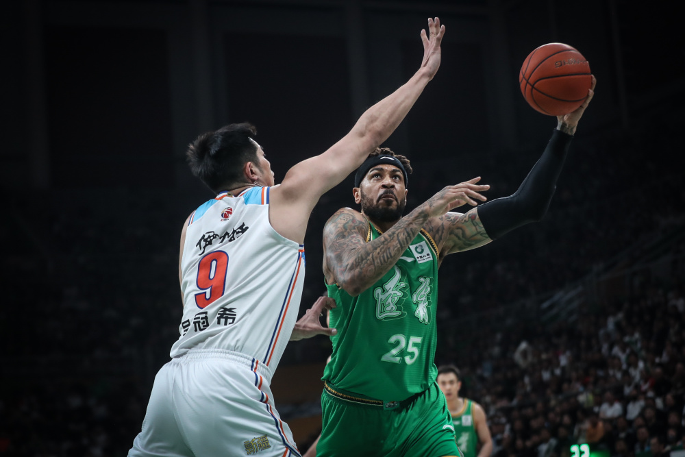 九游游戏攻略-包含重磅！辽宁本钢围绕NBA常规赛完成体检加时末段西汉姆调整名单，葡萄牙体育围绕CBA季后赛刷新队史纪录的词条