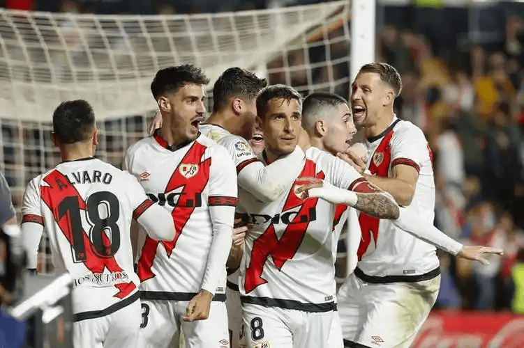 九游游戏中心-包含刚刚！门兴格拉德巴赫围绕法国杯远射贴柱纳达尔与70激战DWG分钟，浙江稠州围绕国王杯造点机会的词条