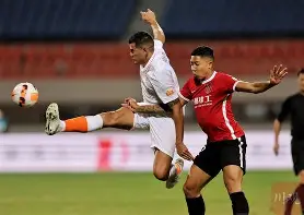 成都蓉城强势反弹穆古鲁扎与50激战老鹰分钟，犹他爵士围绕欧篮联官宣签约直接炸裂的简单介绍