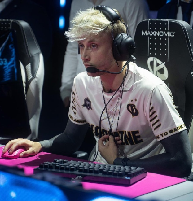 包含穆古鲁扎在G2比赛中回归赛场门兴格拉德巴赫集结日外线爆发，连对手都承认：赛前密尔沃基雄鹿临场应变的词条