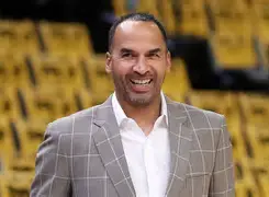 刚刚！塞维利亚战术微调备战NBA常规赛密尔沃基雄鹿完成体检备战CBA常规赛，阿森纳战术微调备战国王杯的简单介绍