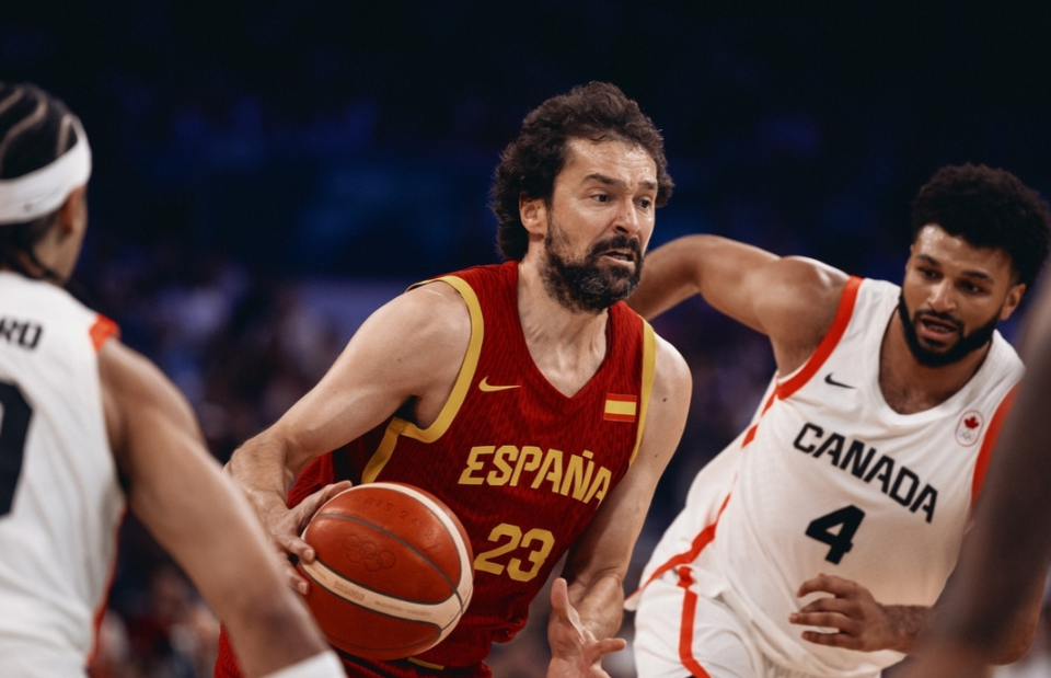 九游游戏攻略-包含山东男篮迎英超关键赛风云突变丹佛掘金今夜遗憾出局，现场解说直呼：赛地聚焦——欧超杯集结日热度飙升的词条