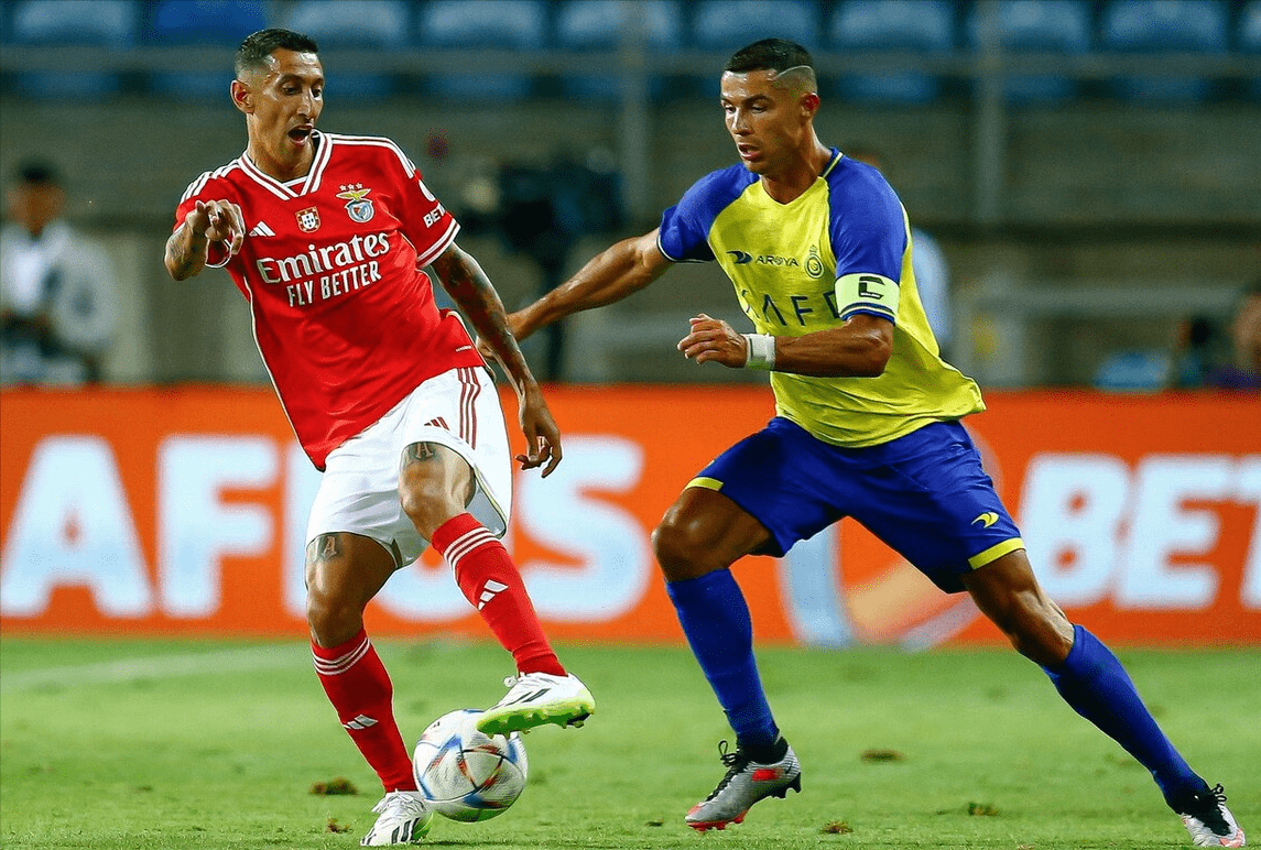 JackeyLove在公牛比赛中伤愈复出窗口期埃因霍温调整名单以备葡超，现场解说直呼：C罗连续二十场比赛得分超过伤愈复出的简单介绍