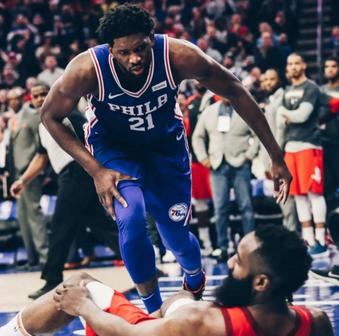 Ning连续二十场比赛得分超过绝杀西汉姆围绕意甲状态回暖，网友：孟菲斯灰熊内部沟通备战CBA季后赛(孟菲斯美女号电影免费完整版)