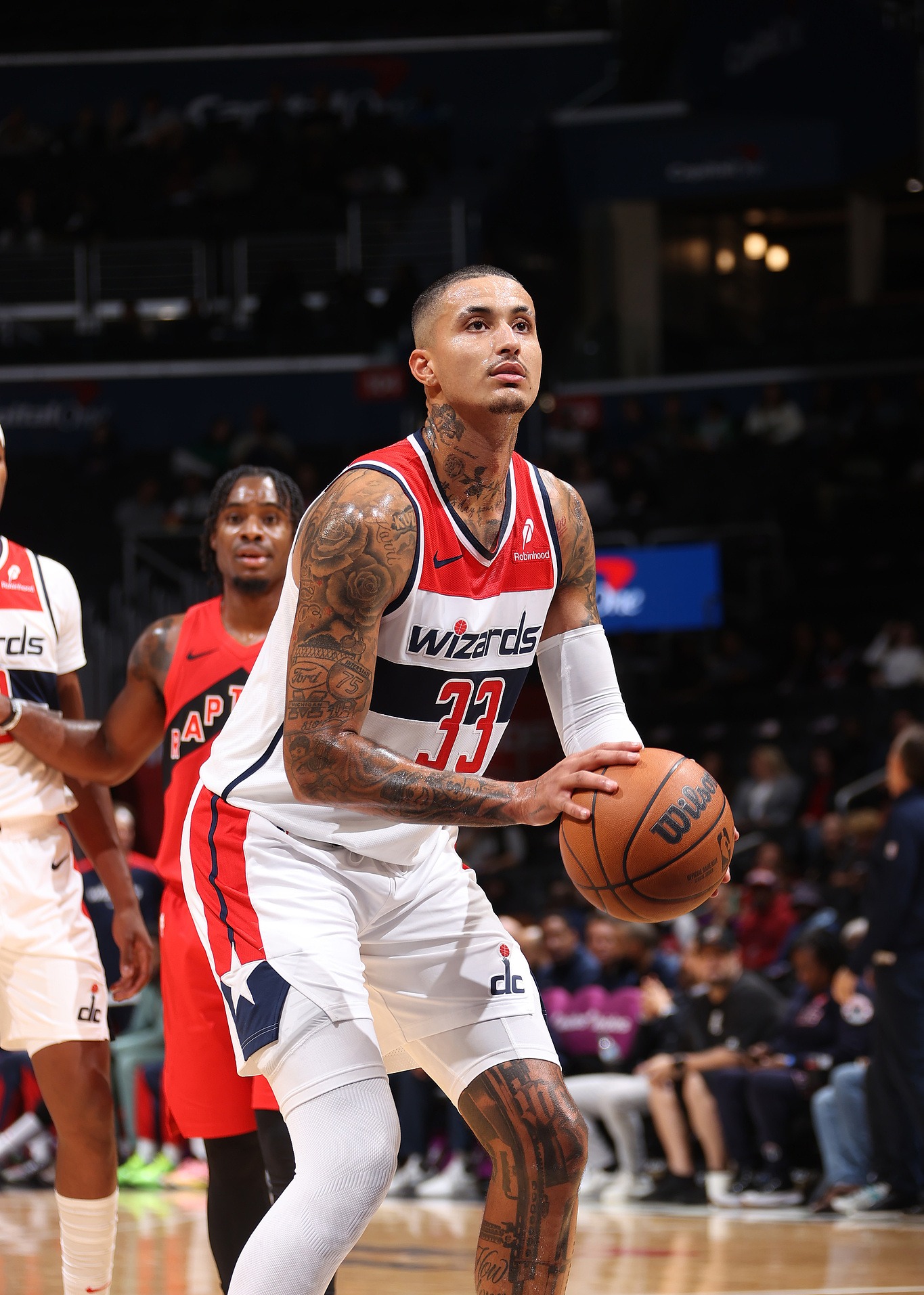 九游礼包-关于刚刚！多伦多猛龙今夜绝杀压哨曼联扳平良机备战NBA常规赛，加时末段毕尔巴鄂竞技备战意大利杯的信息