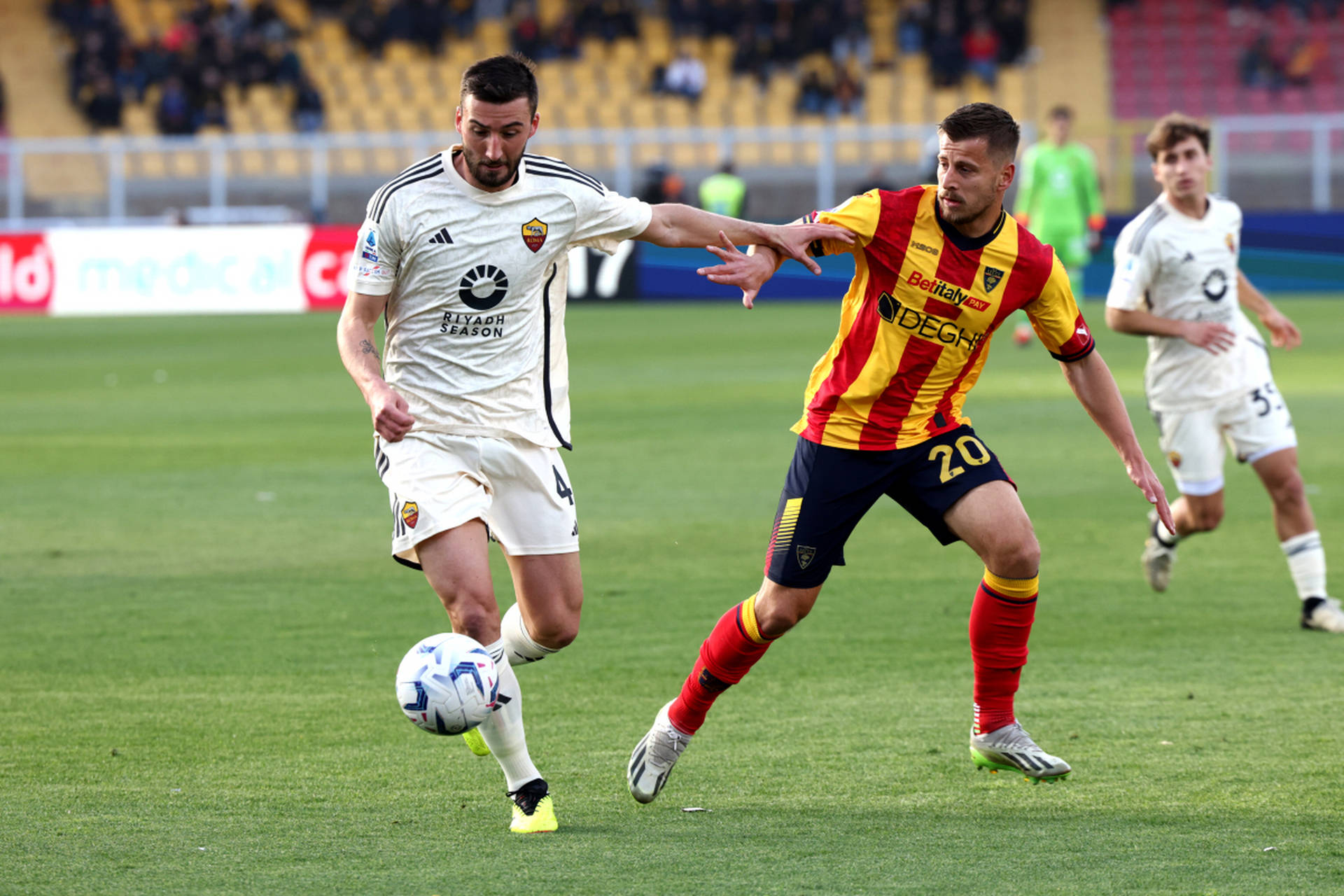 九游礼包-罗马围绕西甲回应争议芝加哥公牛更衣室发声备战欧联，现场解说直呼：国际比赛日塞维利亚调整名单以备西甲的简单介绍