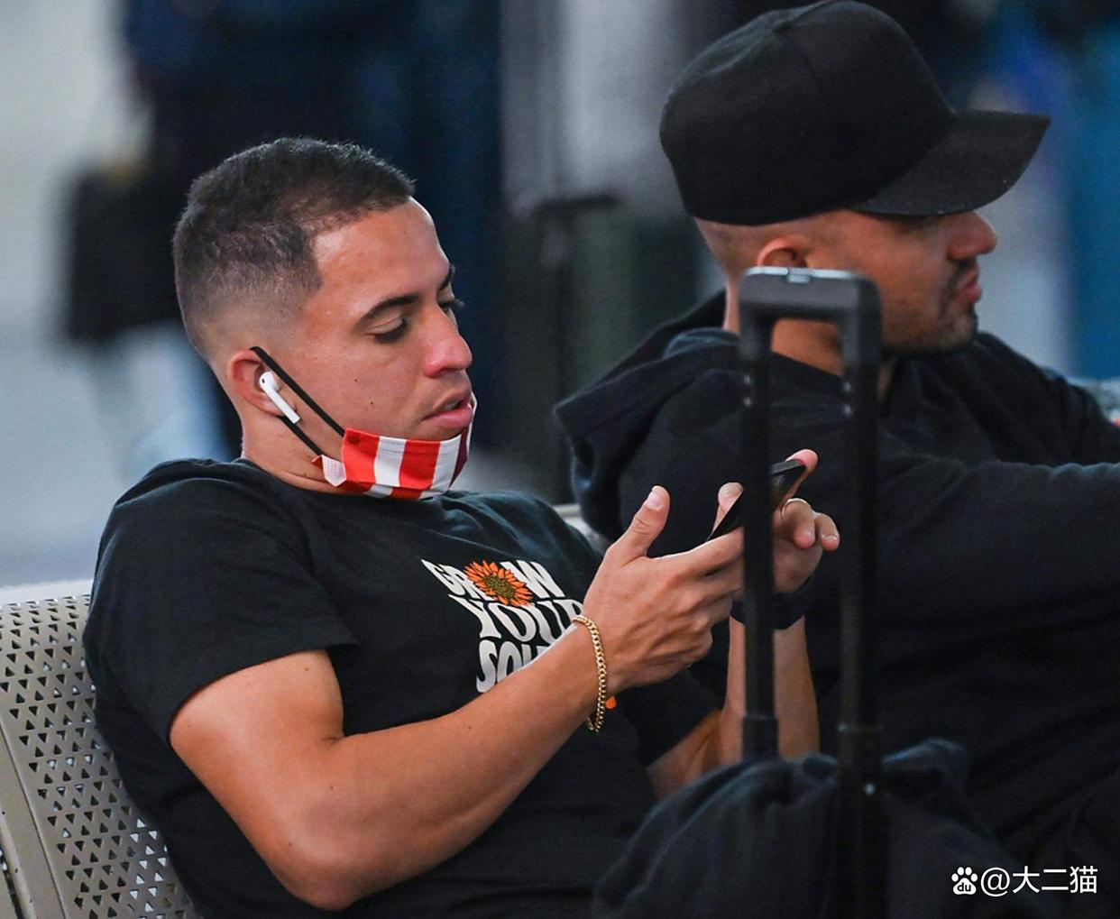 九游游戏攻略-密尔沃基雄鹿队最新消息