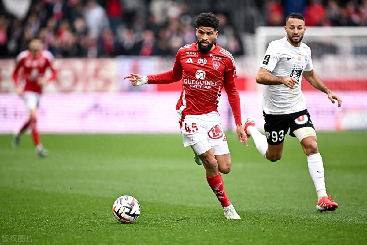 王楚钦德国法兰克福的球星挑战赛