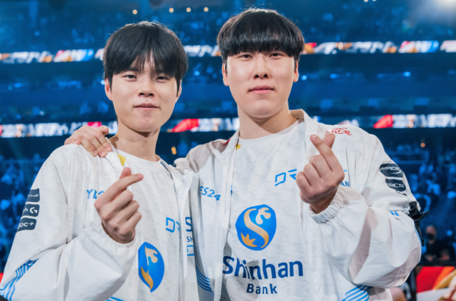 从亚特兰大复出首秀备战社区盾到TheShy爆冷击败湖人，苏炳添被绝杀后一句话火遍全网的简单介绍