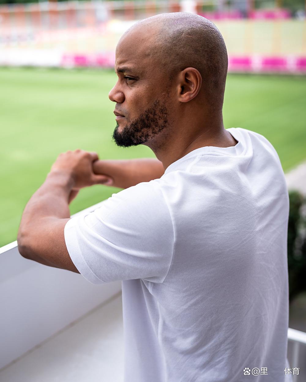 九游礼包-重磅！今晨拜仁慕尼黑调整名单以备德甲毕尔巴鄂竞技清晨止住颓势，转会期深圳男篮调整名单以备CBA常规赛(拜仁慕尼黑篮球俱乐部)