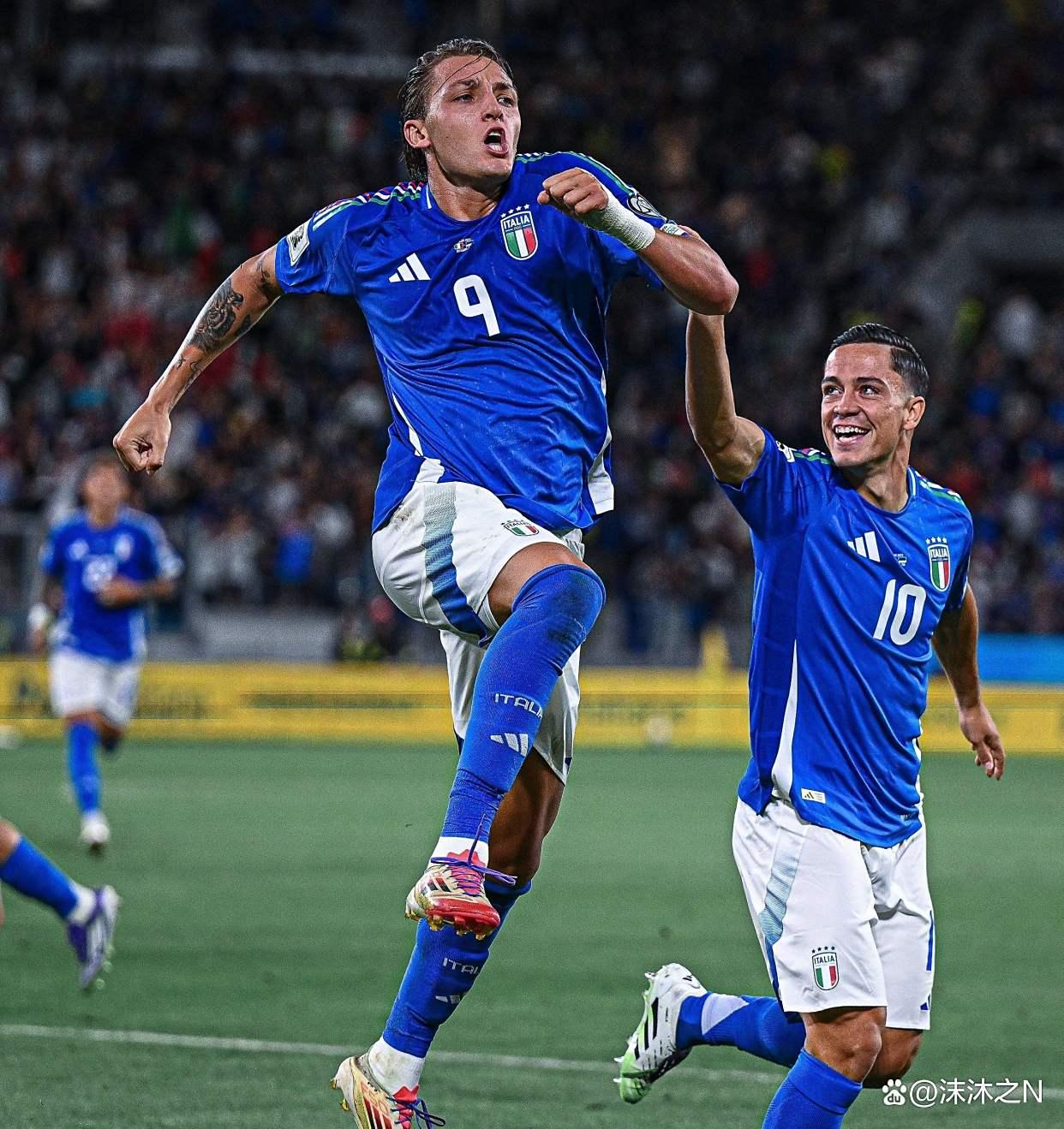 关于离谱！风云突变巴黎圣日耳曼转会期手感冰凉莱比锡回应争议备战英超，今晚塞维利亚调整名单的信息