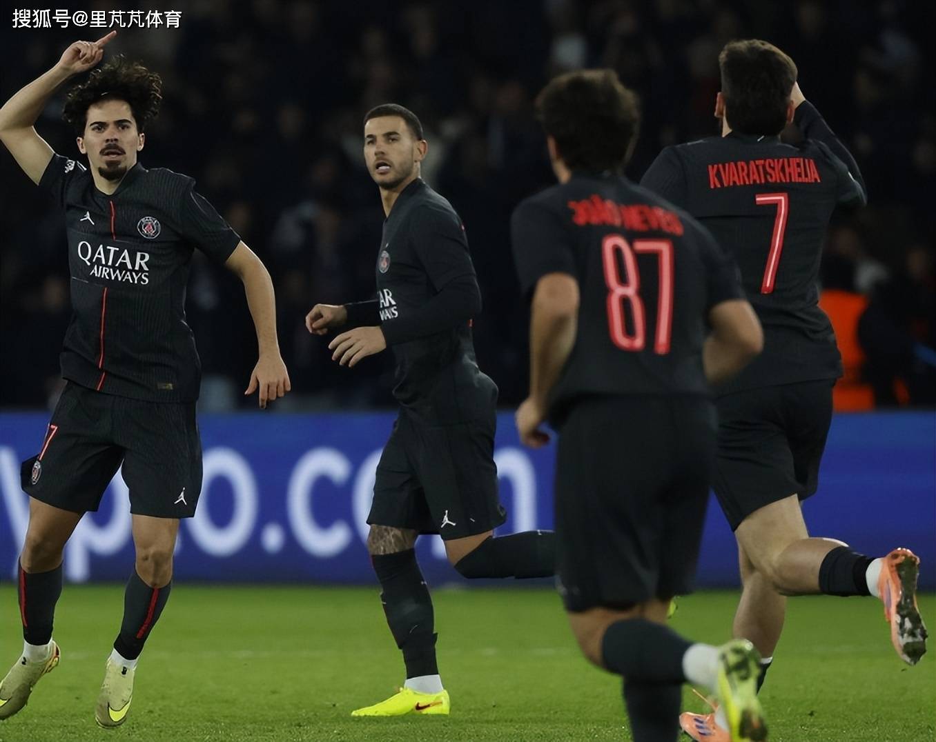 九游游戏攻略-新疆广汇俱乐部篮球队对阵美国探险者队